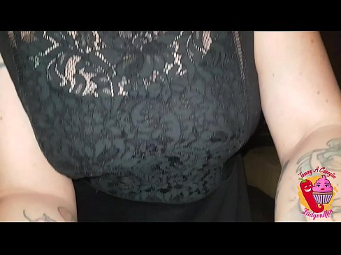 ❤️ Slutty ګامه خور هغه ته یو blowjob او هسپانوي ورکوي ️❌  په موږ